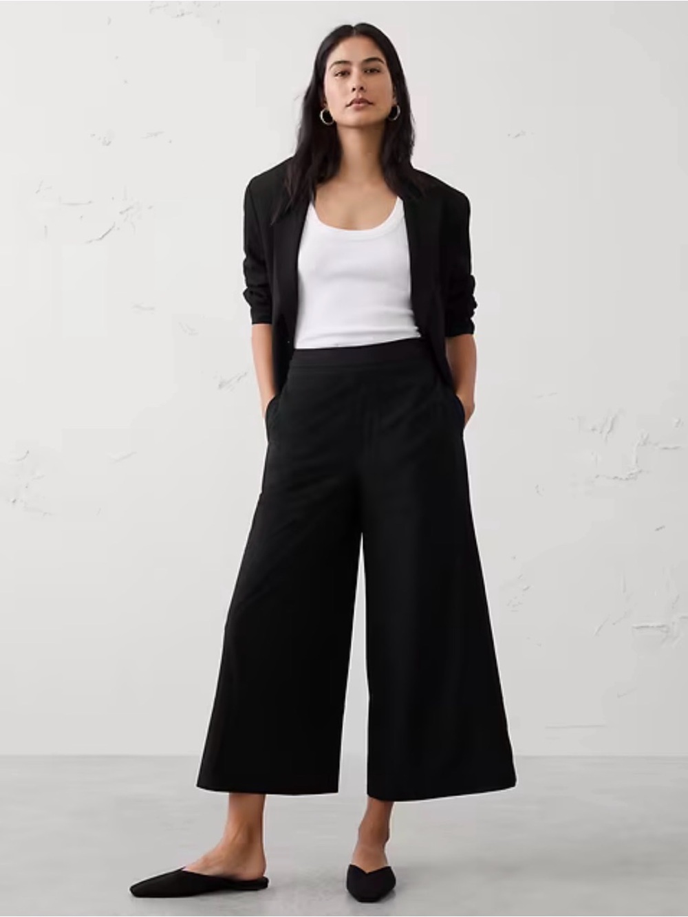 Banana Republic Factory Black High Rise Airstretch Wide-Leg Cropped Pants